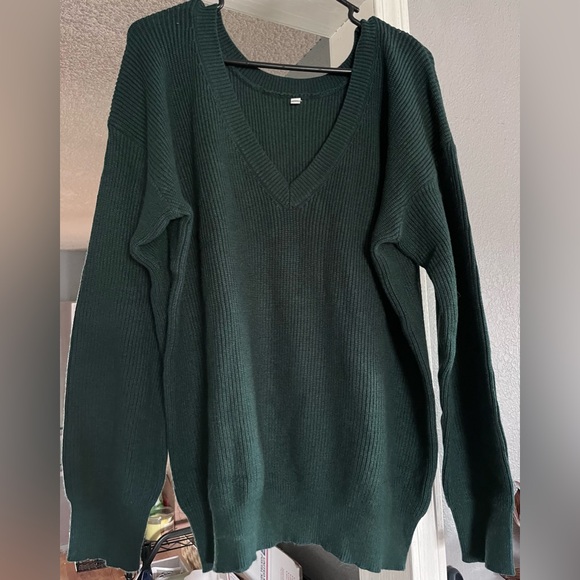 Sweater - Picture 4 of 8